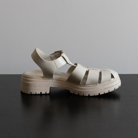 Old Navy Chunky Heel Fisherman Sandals – White | Women’s Size 8 - Picture 7 of 10